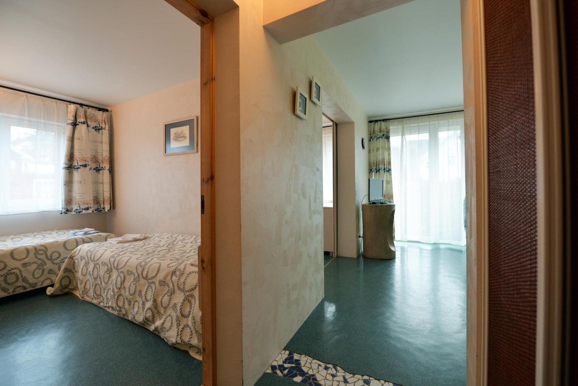 Palanga Pas Vidute Hotell Exteriör bild